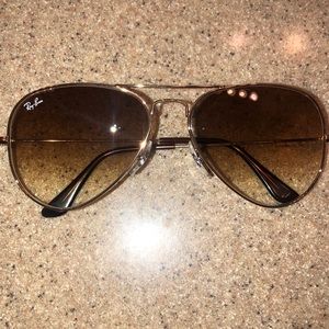 Women’s Ray ban classic gold & Brown
